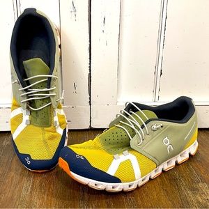 On Cloud Mens sz 9 speed lacing gently used green orange blue tennis shoes